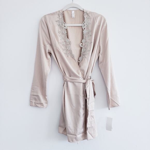 Flora Lace V Neck Belted Beige / Cream Silky Robe Small/ Medium - Picture 3 of 10